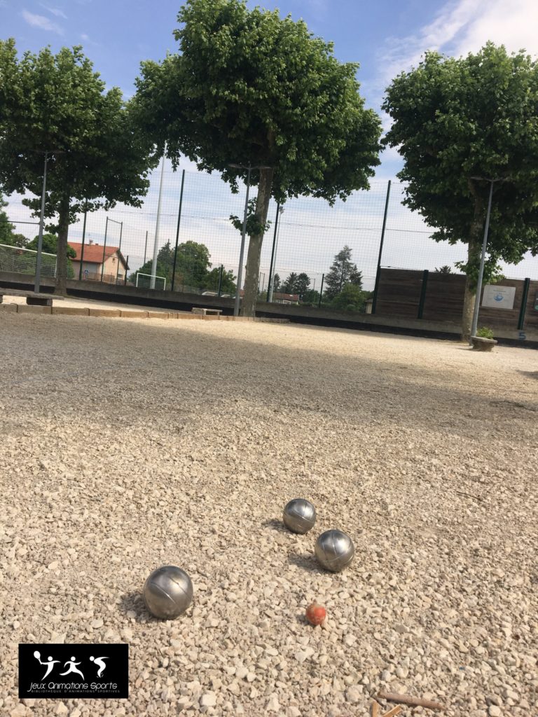 Jeux et exercices Pétanque à destination des enfants